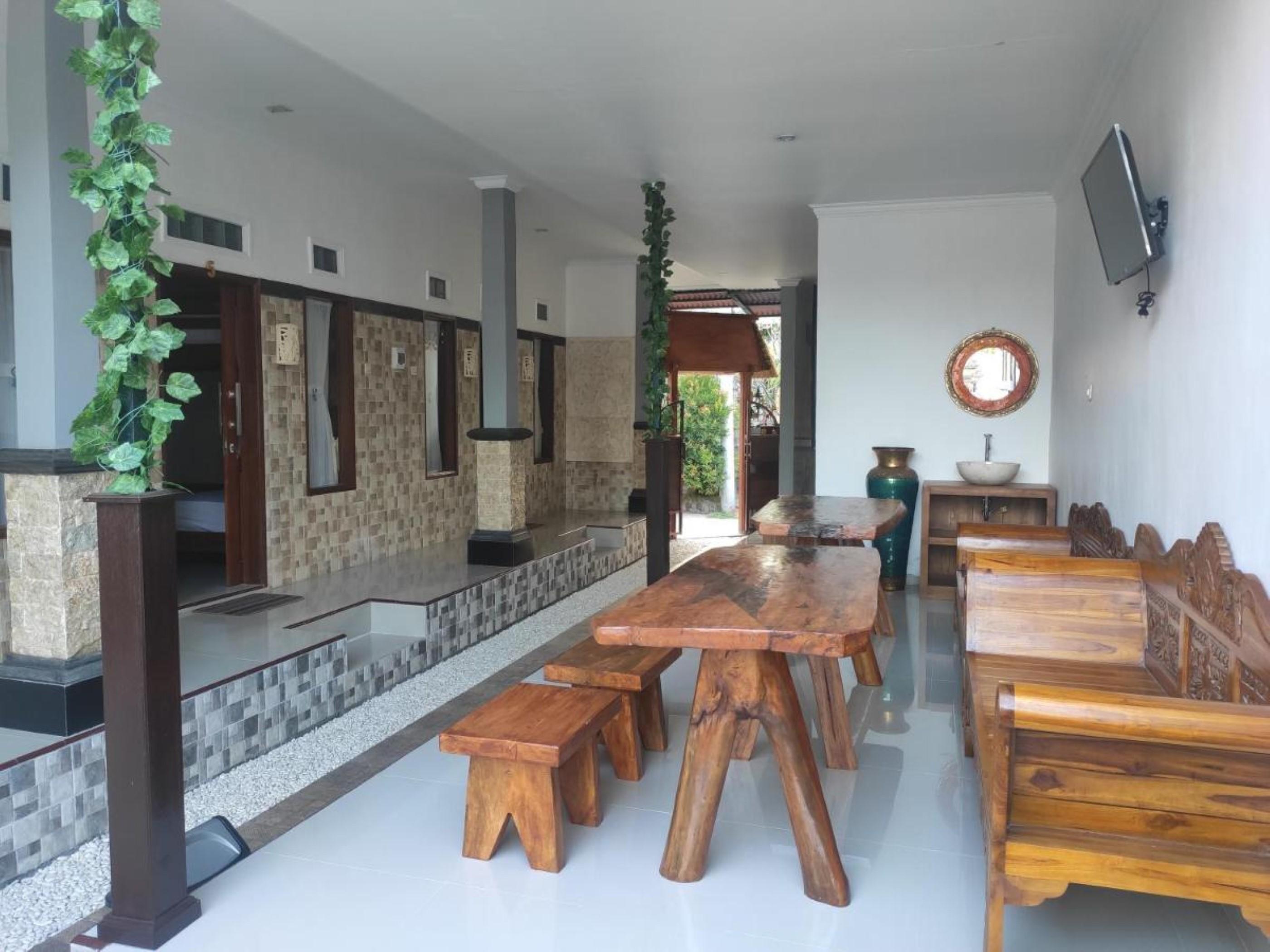 Gedhong Hostel Batununggul Экстерьер фото